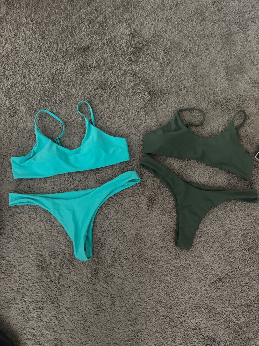 Cheeky Cut Bikinis 👙 Set